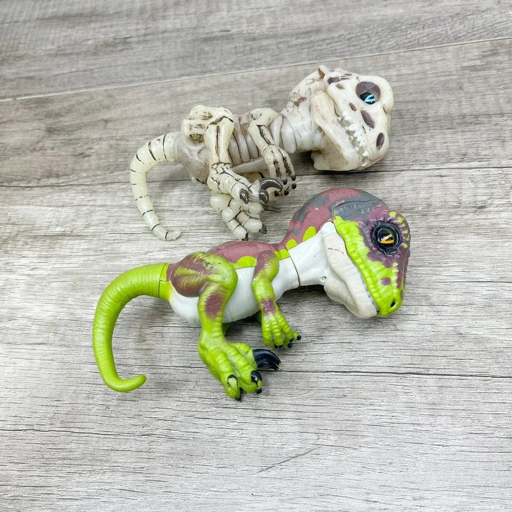 WowWee Fingerlings Untamed T-Rex Dinosaur Lot Skeleton Doom & Green Raptor Toy